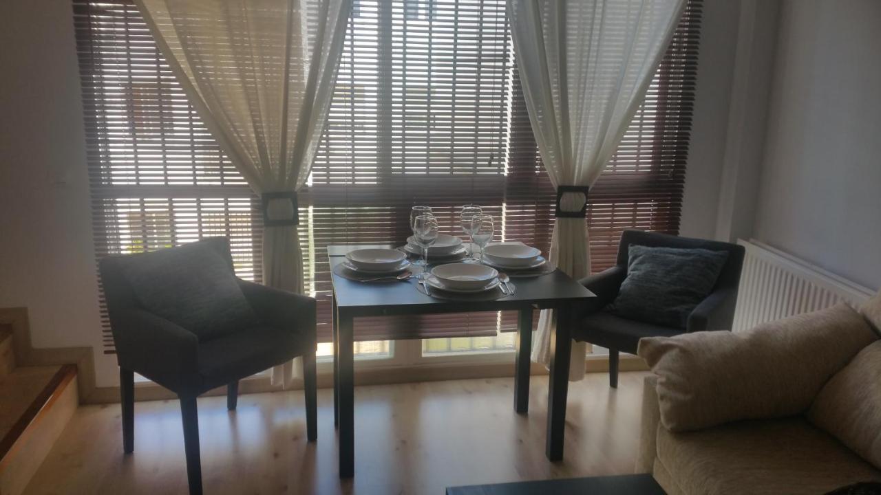 Appartamento Acogedor Duplex En El Centro - Wifi Siviglia Esterno foto