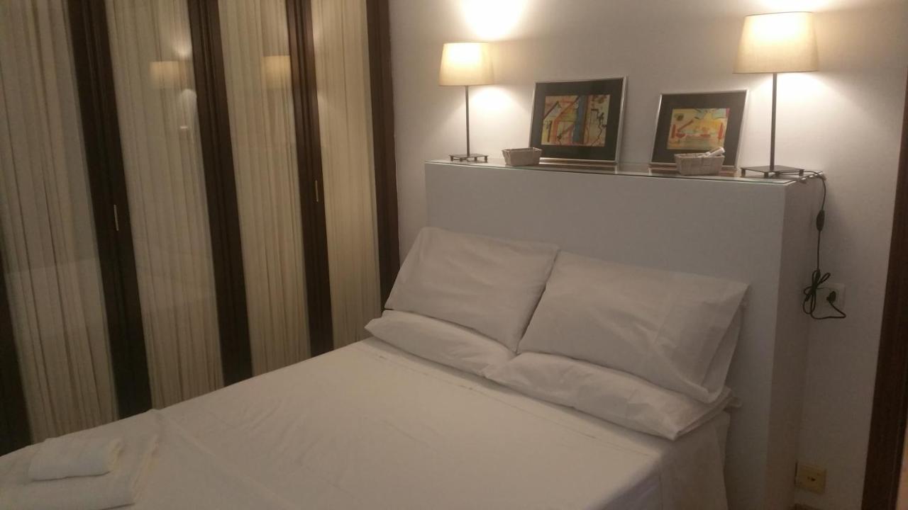 Appartamento Acogedor Duplex En El Centro - Wifi Siviglia Esterno foto